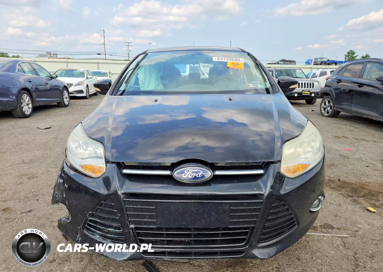 2012 Ford Focus Se VIN:1FAHP3K24CL413871 - 5