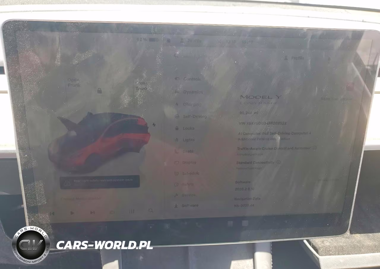 2024 Tesla Model Y VIN:7SAYGDED4RF202522 - 9