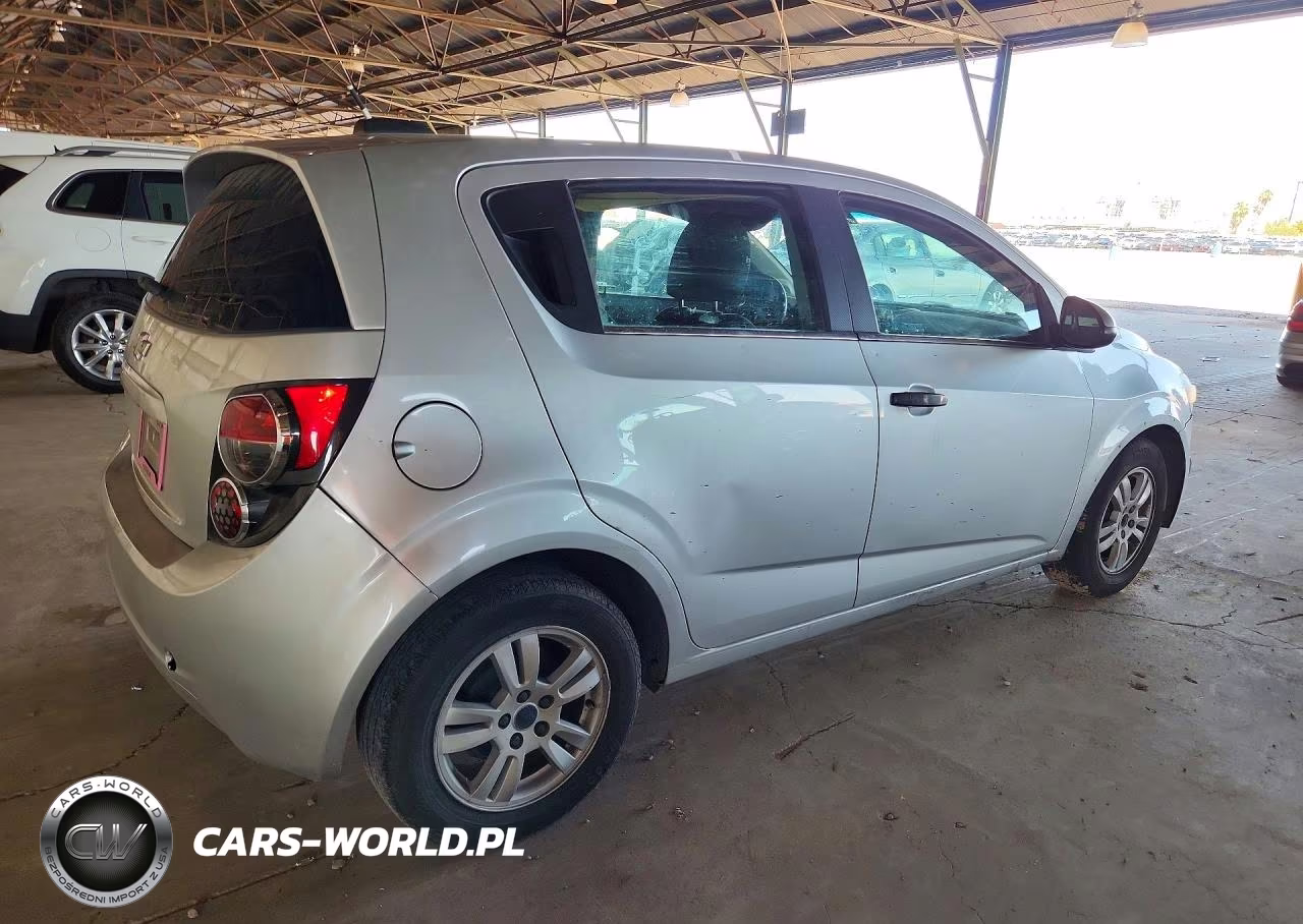 2015 Chevrolet Sonic Lt VIN:1G1JC6SHXF4125065 - 3