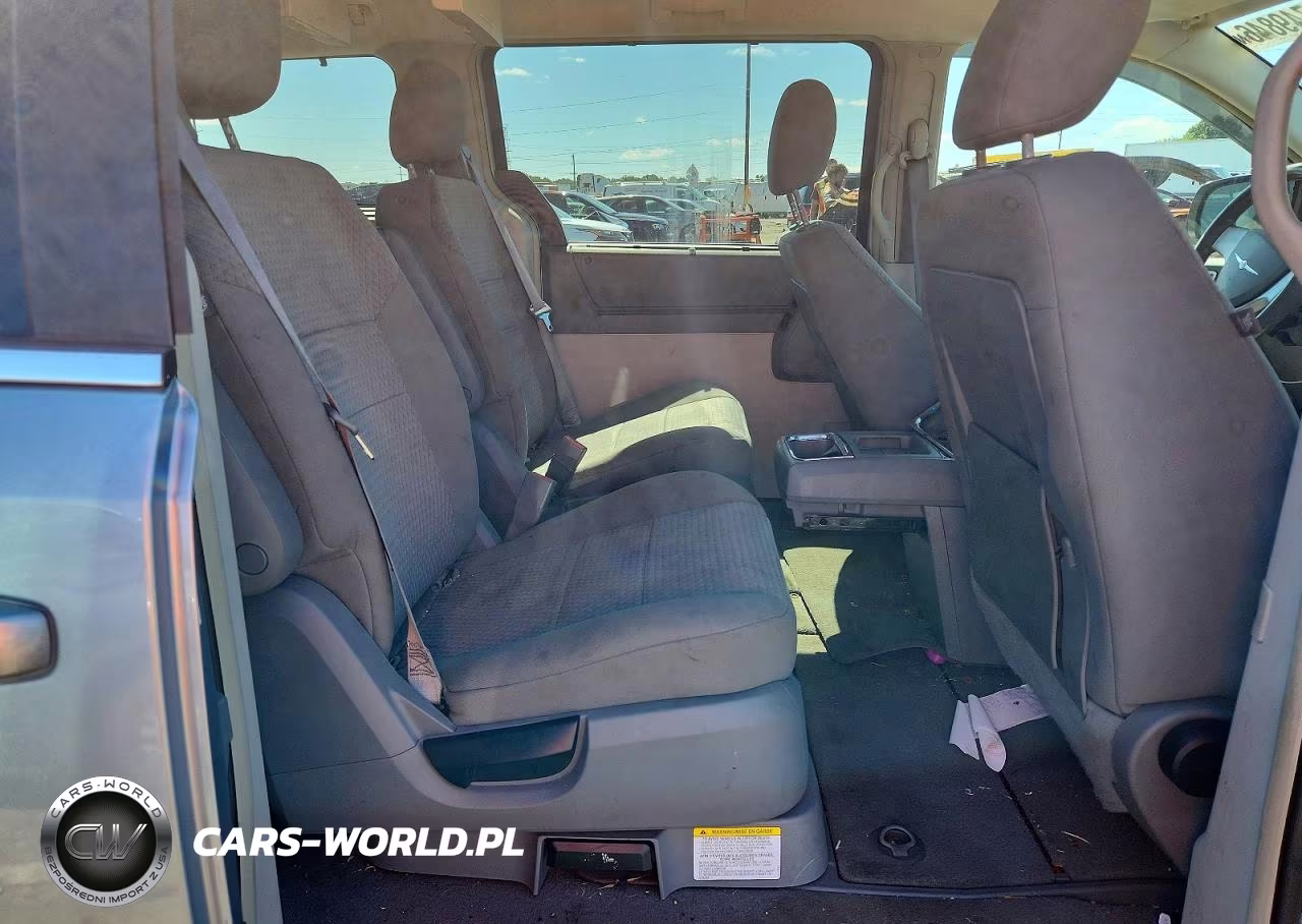 2008 Chrysler Town & Country Touring VIN:2A8HR54P28R114797 - 11