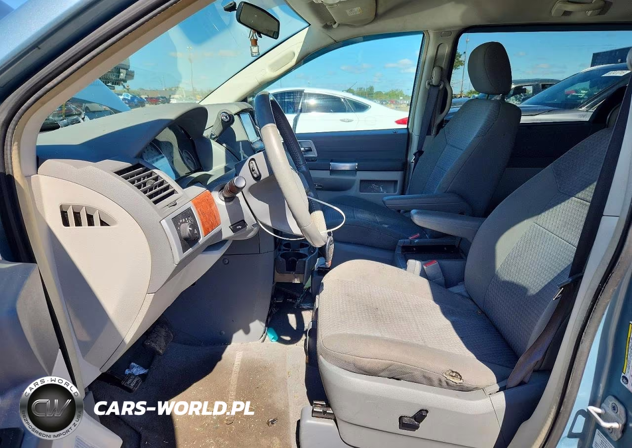 2008 Chrysler Town & Country Touring VIN:2A8HR54P28R114797 - 7