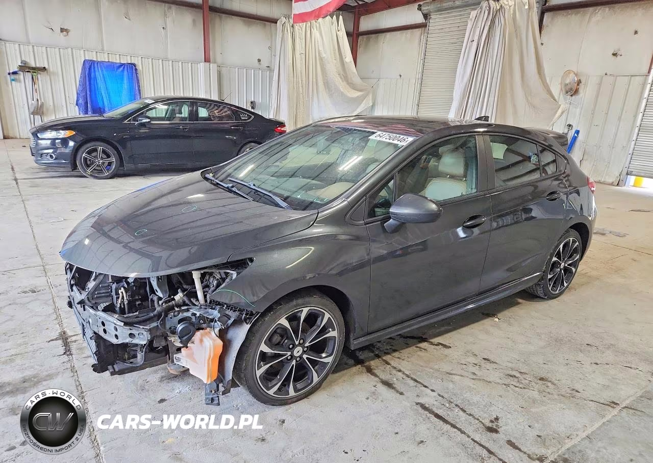 2019 Chevrolet Cruze – zdjęcie 1 z 12