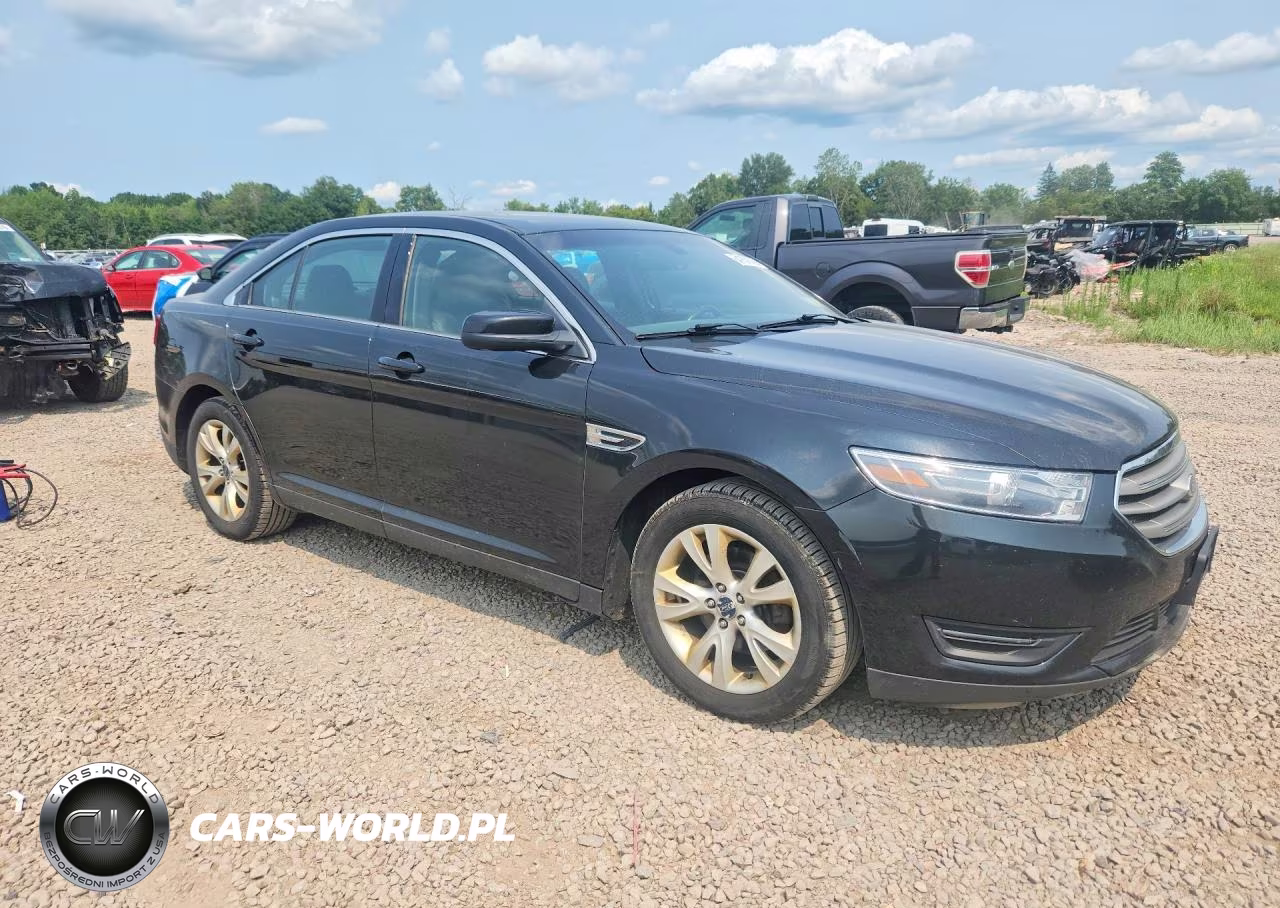 2015 Ford Taurus Sel VIN:1FAHP2H85FG113582 - 4