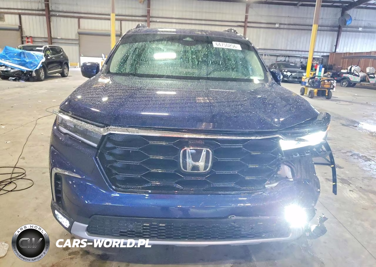 2025 Honda Pilot Touring VIN:5FNYG2H70SB041115 - 5