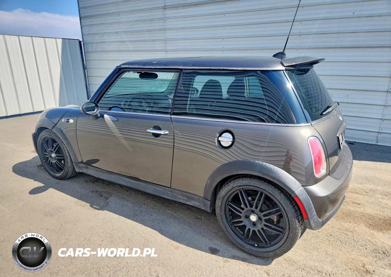 2006 Mini Cooper S VIN:WMWRE33566TN25392 - 2