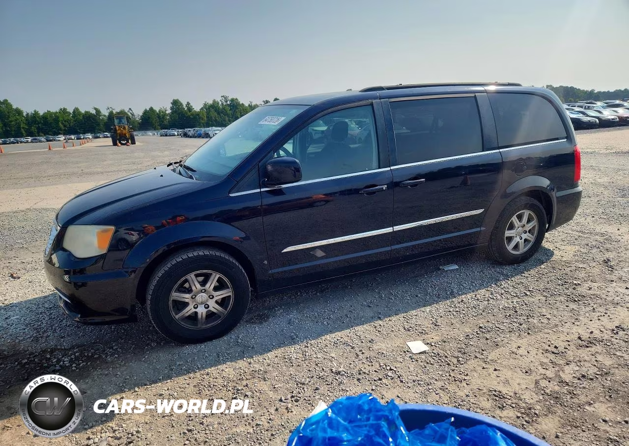 2011 Chrysler Town & Country Touring