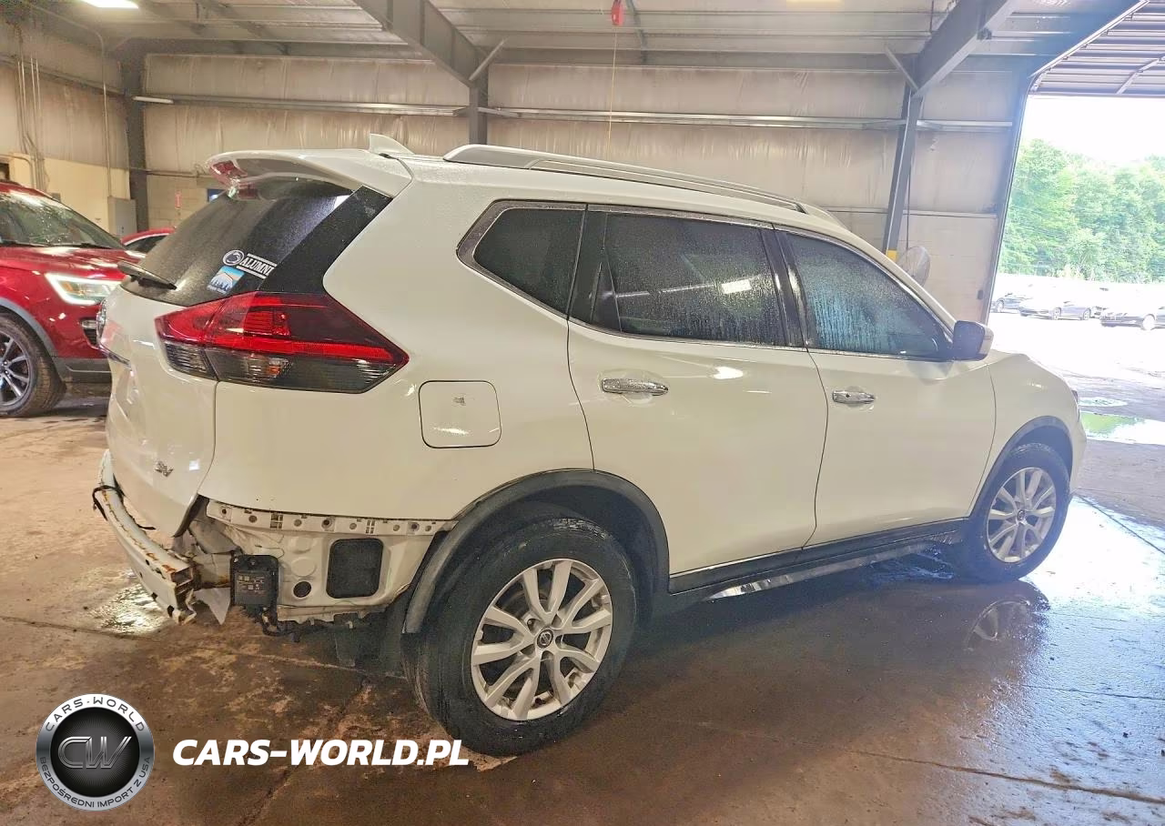 2018 Nissan Rogue Sv VIN:KNMAT2MT2JP523928 - 3