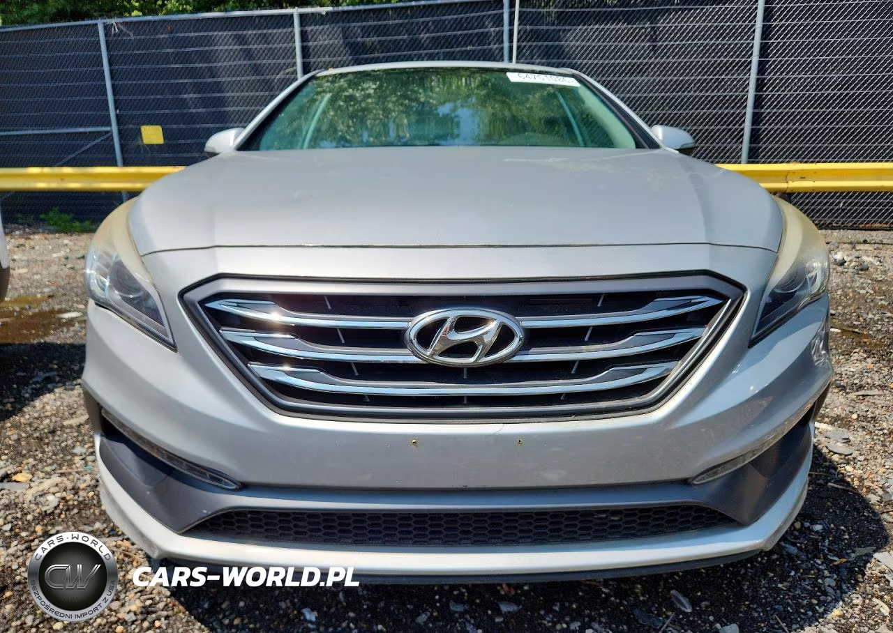 2015 Hyundai Sonata Sport VIN:5NPE34AF1FH090228 - 5