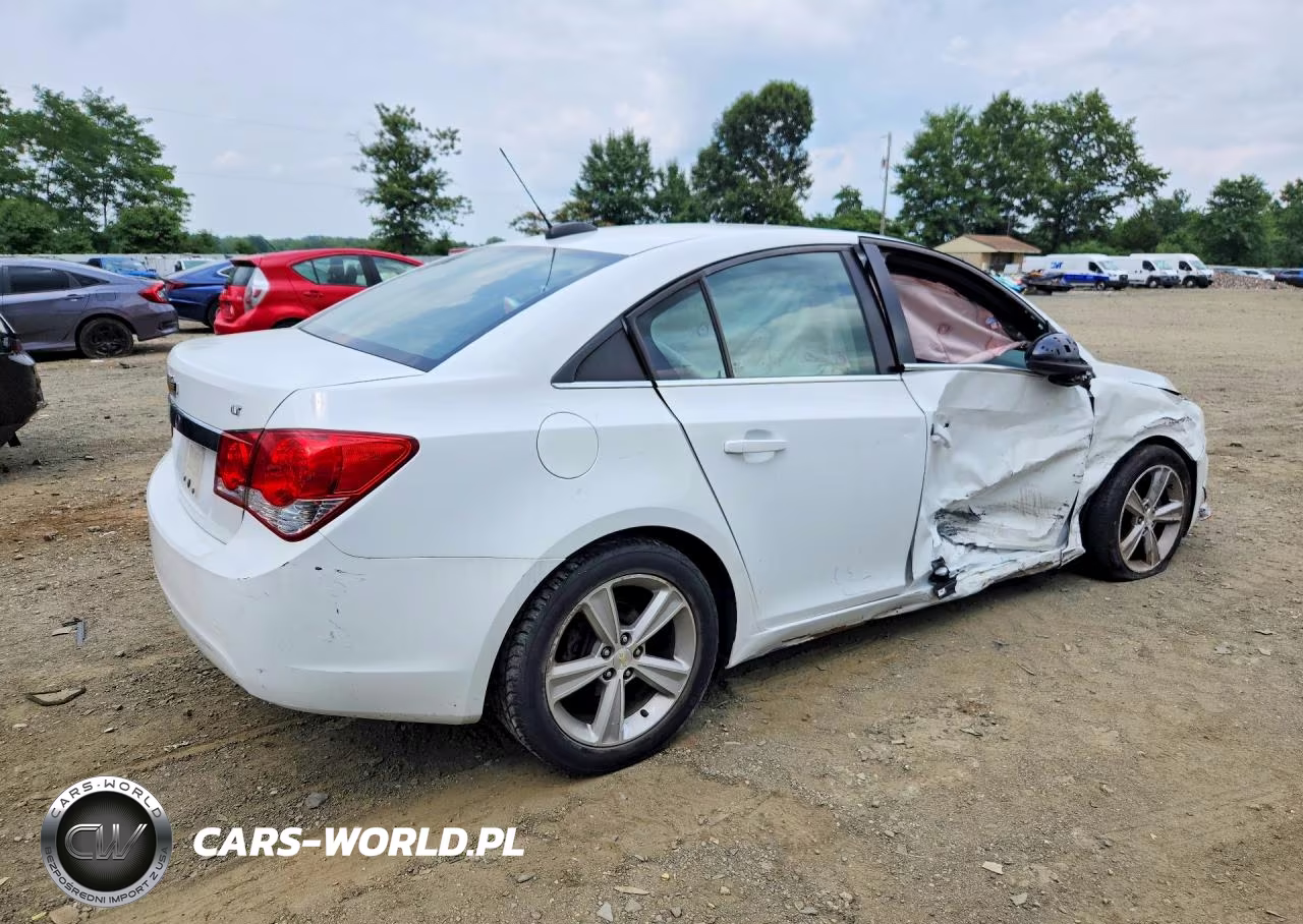2015 Chevrolet Cruze Lt VIN:1G1PE5SBXF7152243 - 3