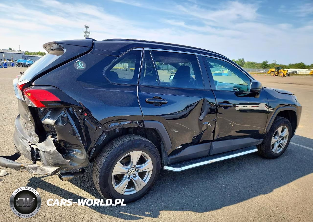 2024 Toyota Rav4 Le VIN:2T3LWRFV3RW215030 - 3