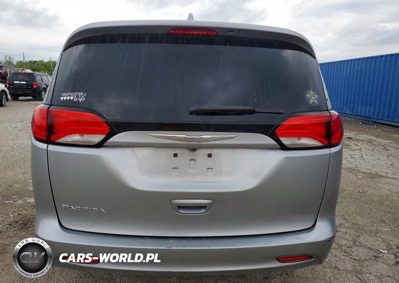 2017 Chrysler Pacifica Lx VIN:2C4RC1CG1HR723600 - 6