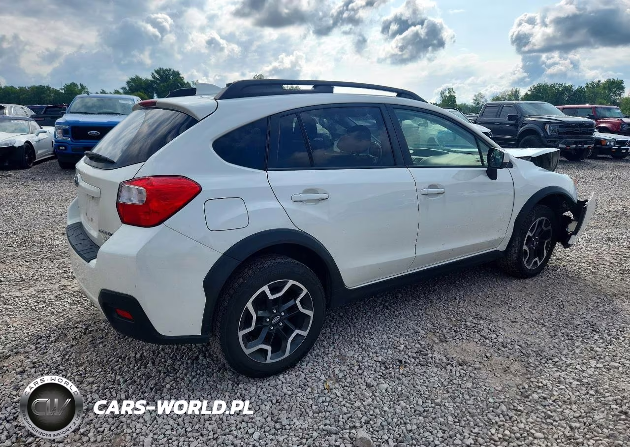 2017 Subaru Crosstrek Premium VIN:JF2GPADC8H8256387 - 3