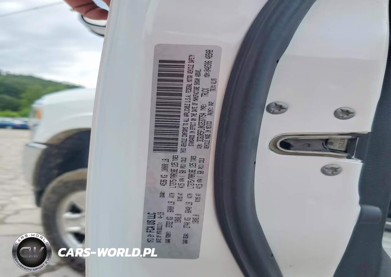 2019 Ram 2500 Laramie VIN:3C6UR5FL0KG537754 - 12