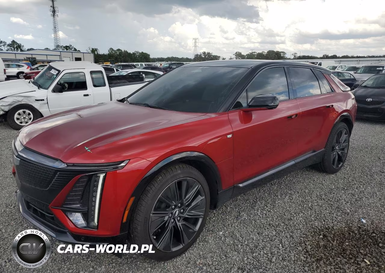 2025 Cadillac Lyriq Sport