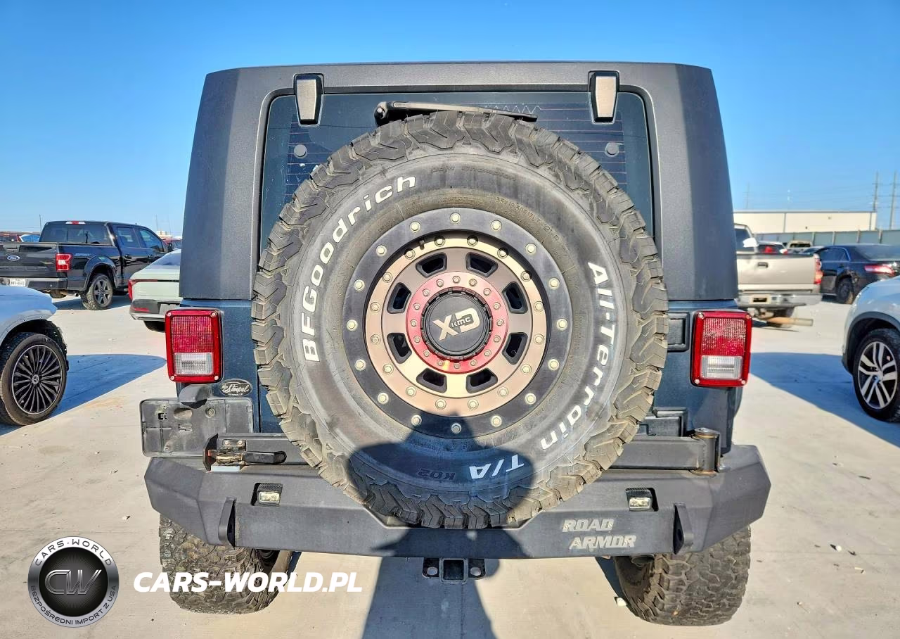 2007 Jeep Wrangler Rubicon VIN:1J8GA64107L198789 - 6