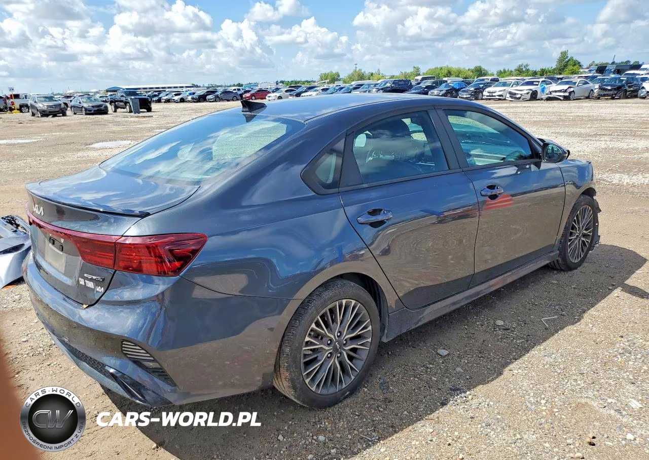2024 Kia Forte Gt Line VIN:3KPF54AD8RE820416 - 3