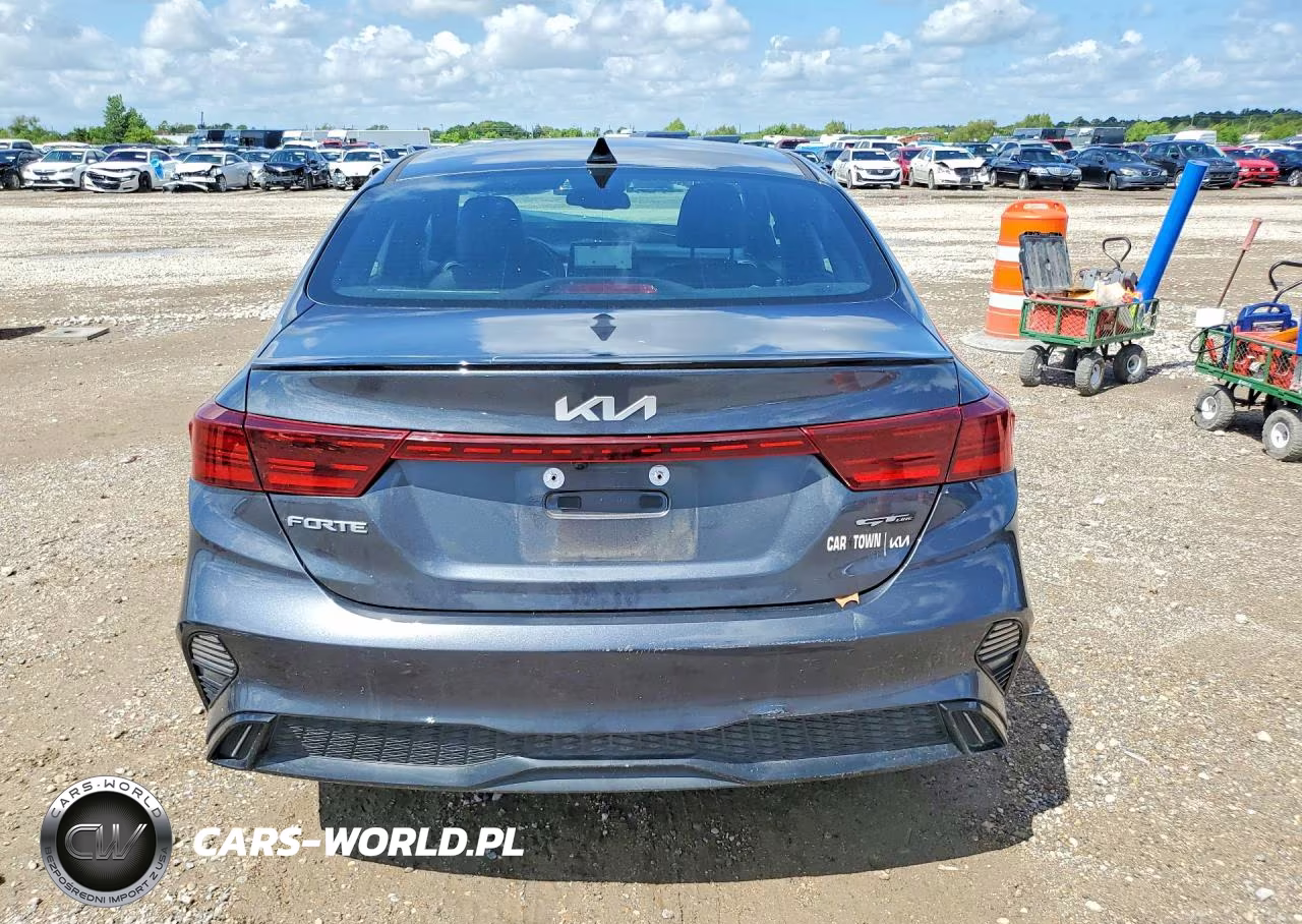 2024 Kia Forte Gt Line VIN:3KPF54AD8RE820416 - 6