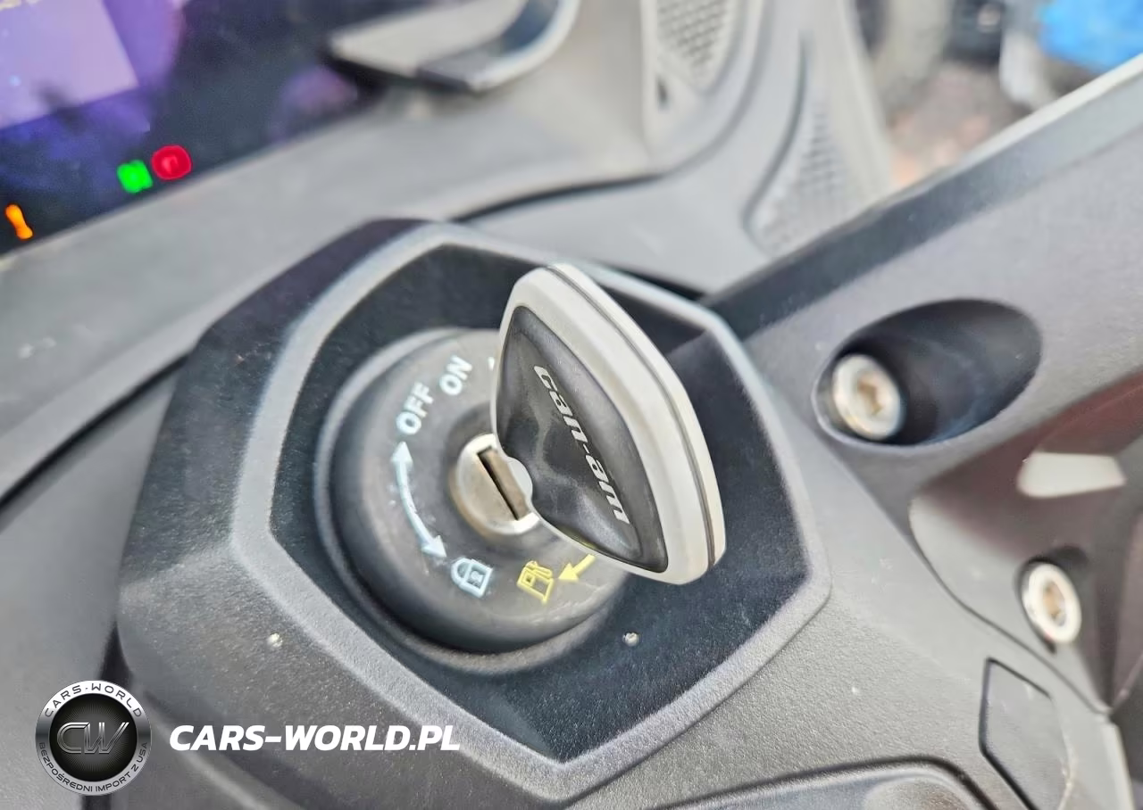 2019 Can-Am Spyder Roadster Rt VIN:2BXNBDD21KV000723 - 8