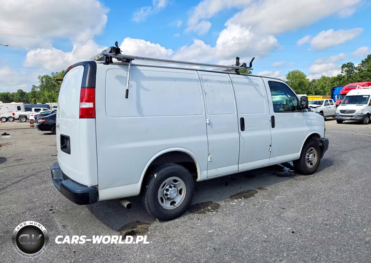 2019 Chevrolet Express G2500 VIN:1GCWGAFP4K1149346 - 3