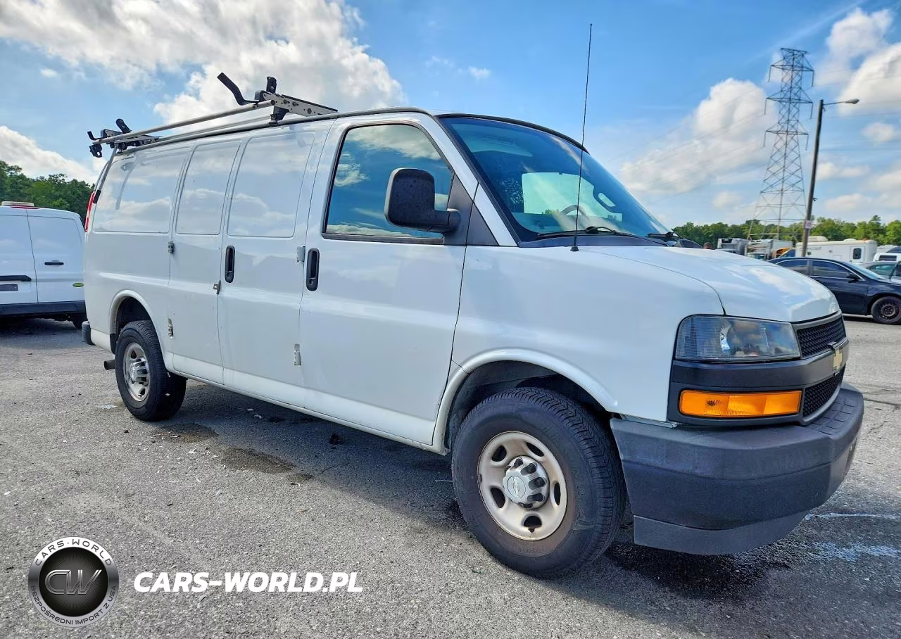 2019 Chevrolet Express G2500 VIN:1GCWGAFP4K1149346 - 4