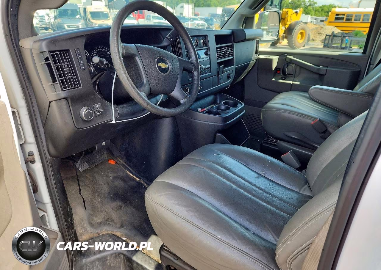 2019 Chevrolet Express G2500 VIN:1GCWGAFP4K1149346 - 8