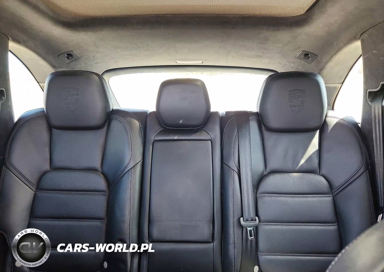 2014 Porsche Cayenne Turbo VIN:WP1AC2A26ELA87317 - 10