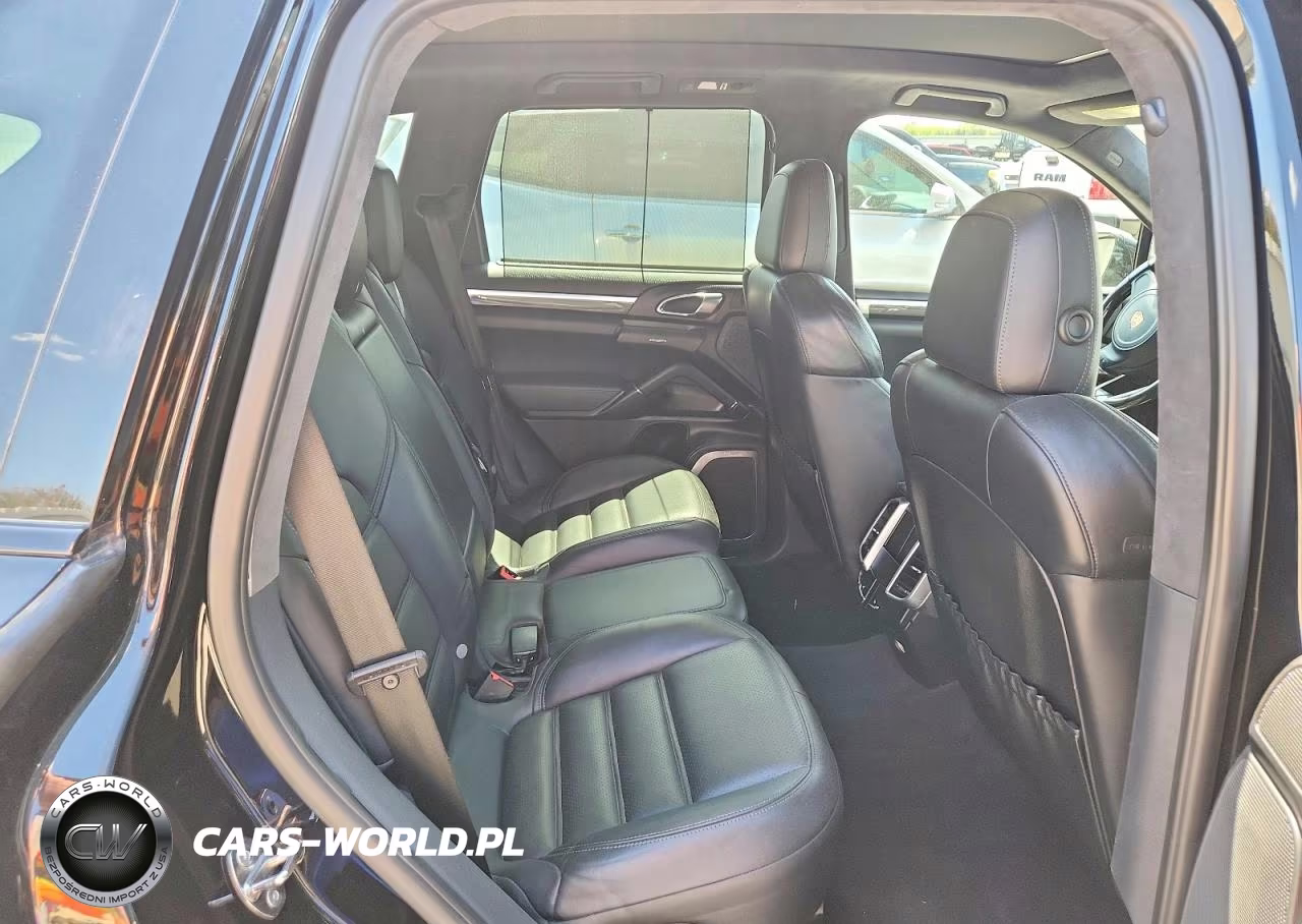 2014 Porsche Cayenne Turbo VIN:WP1AC2A26ELA87317 - 11