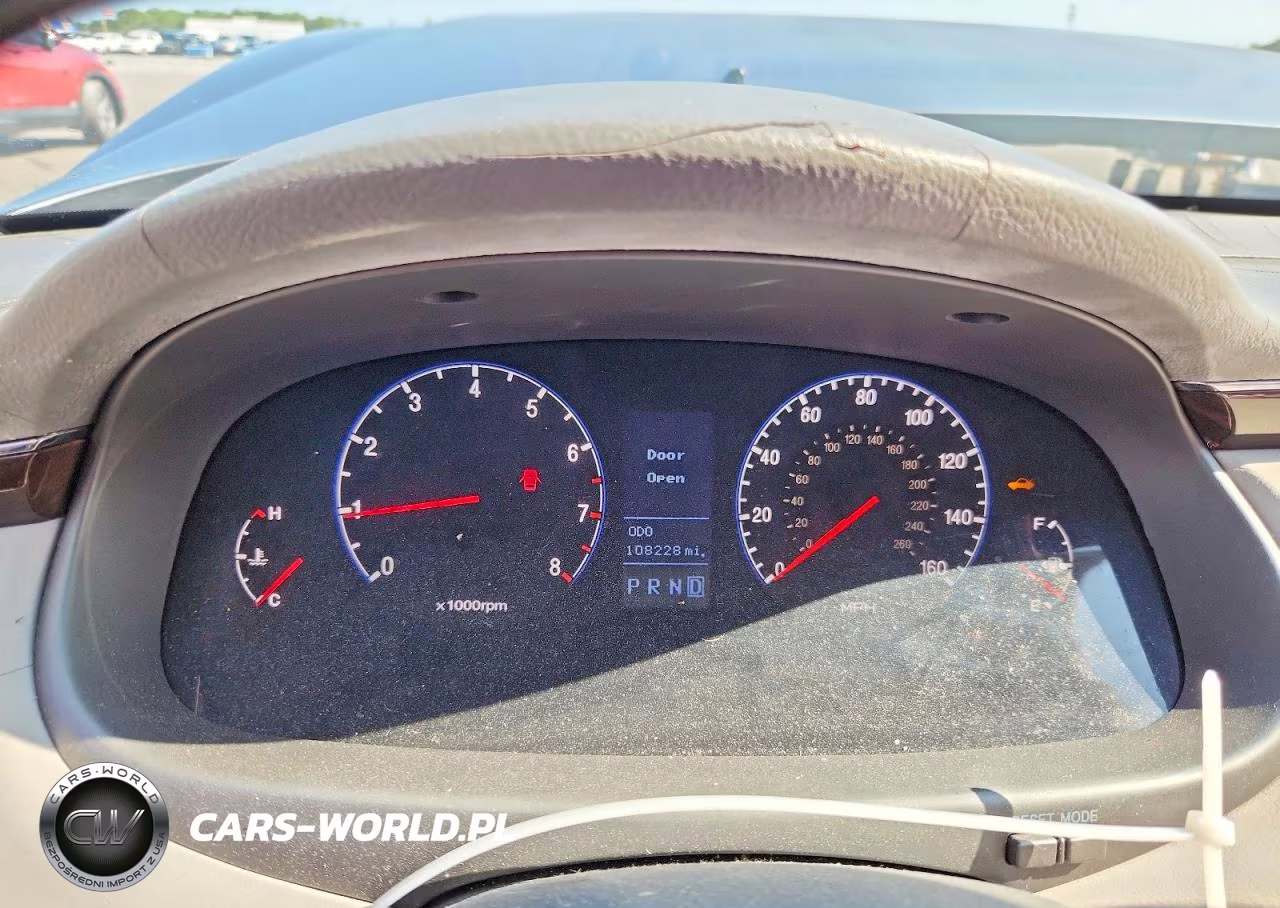 2011 Hyundai Azera Limited VIN:KMHFC4DF3BA526722 - 9