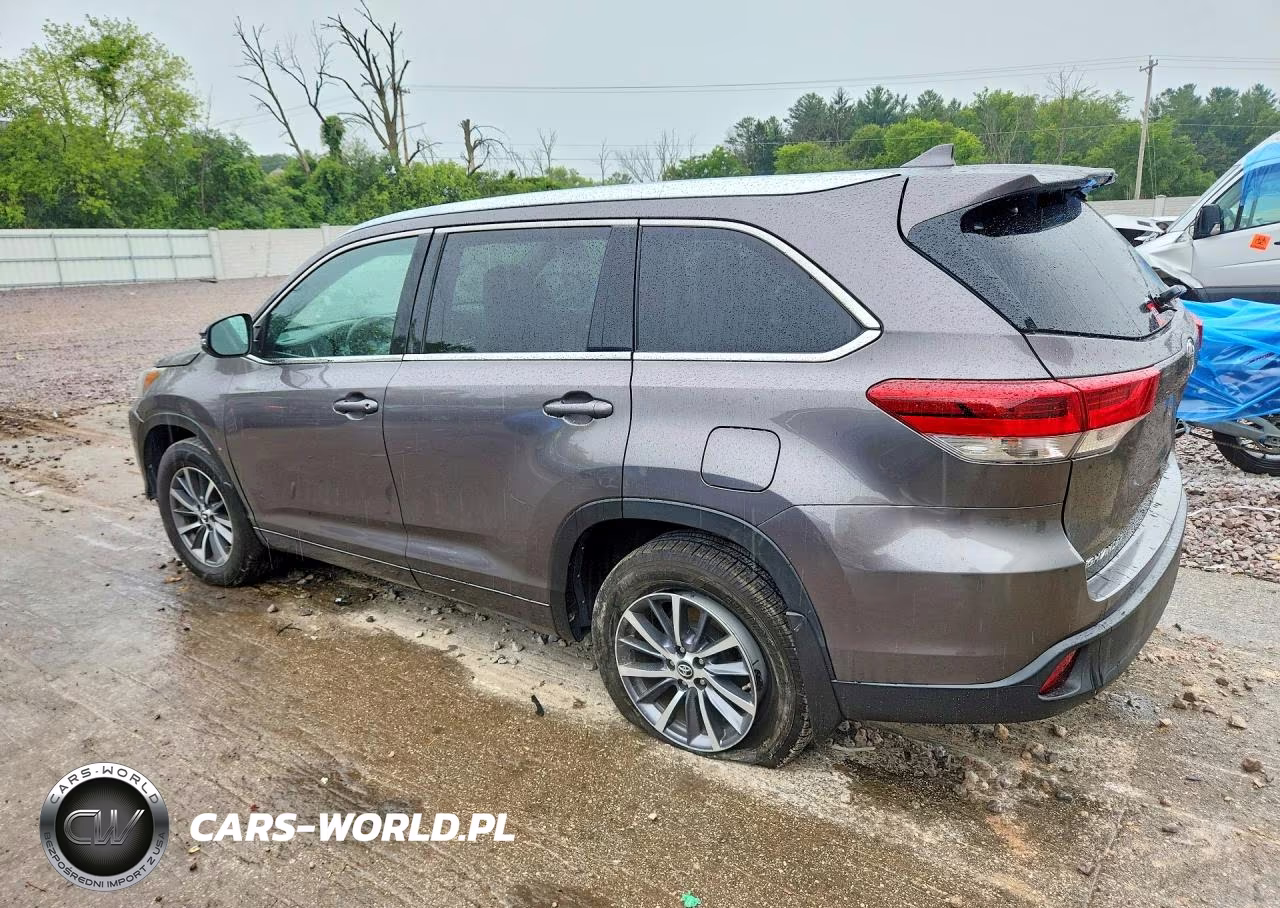 2017 Toyota Highlander Xle VIN:5TDJZRFH2HS510497 - 2