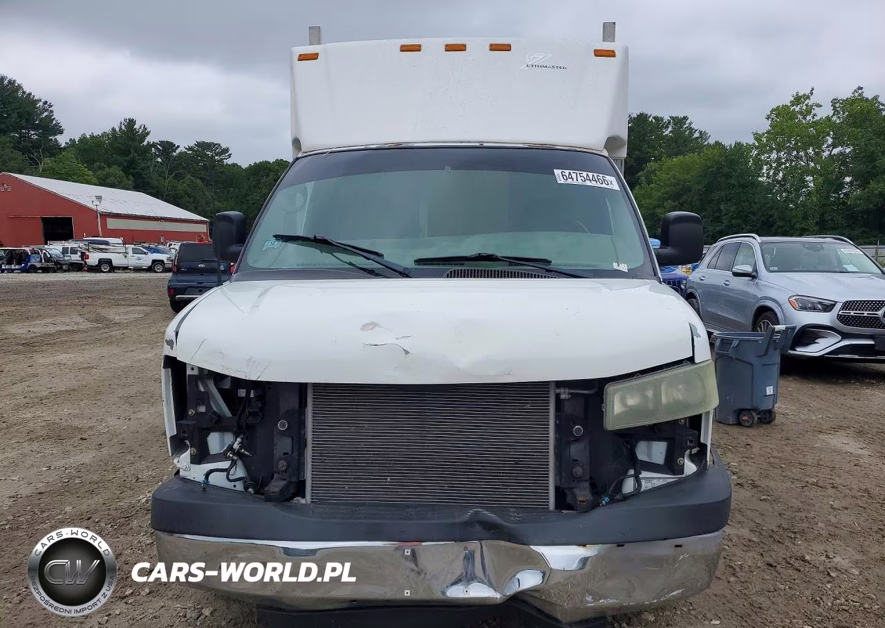 2004 Chevrolet Express G3500 VIN:1GBHG31U241143070 - 5