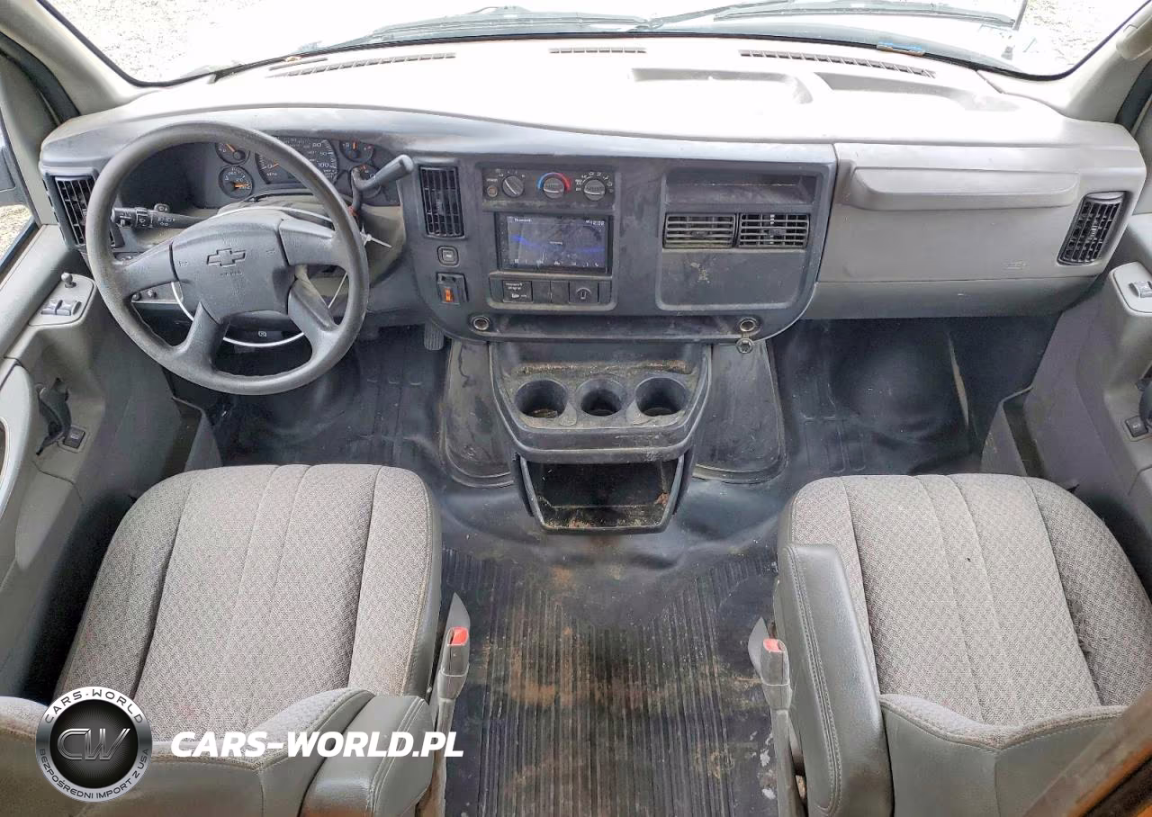 2004 Chevrolet Express G3500 VIN:1GBHG31U241143070 - 8