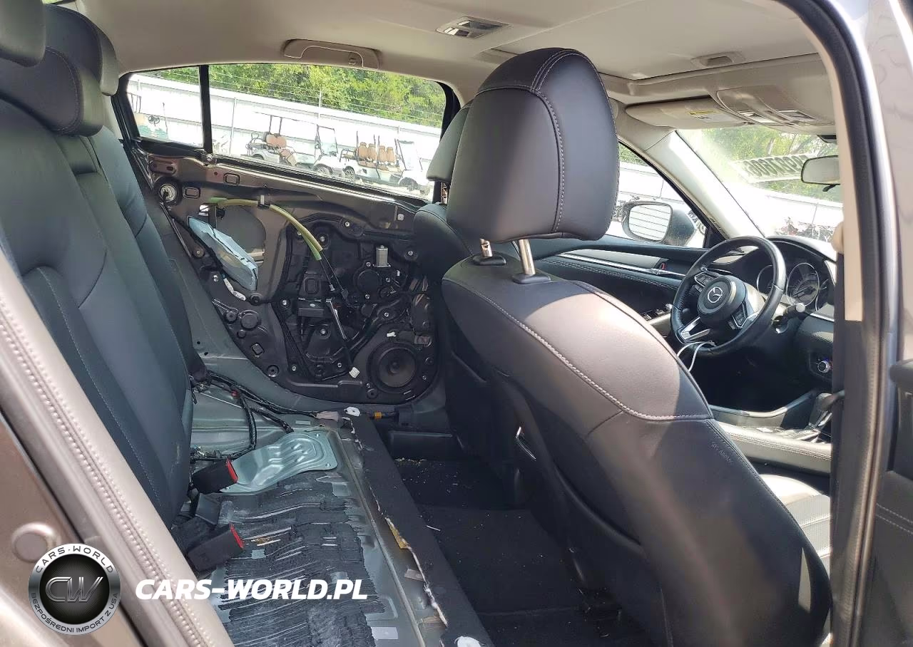 2019 Mazda 6 Touring VIN:JM1GL1VM3K1506104 - 10