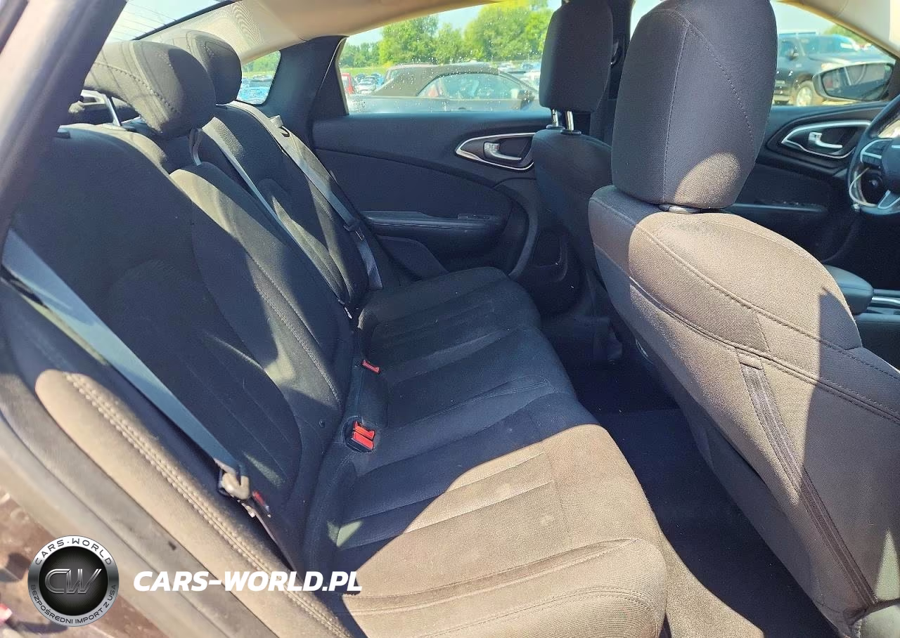 2015 Chrysler 200 Limited VIN:1C3CCCAB5FN751956 - 10