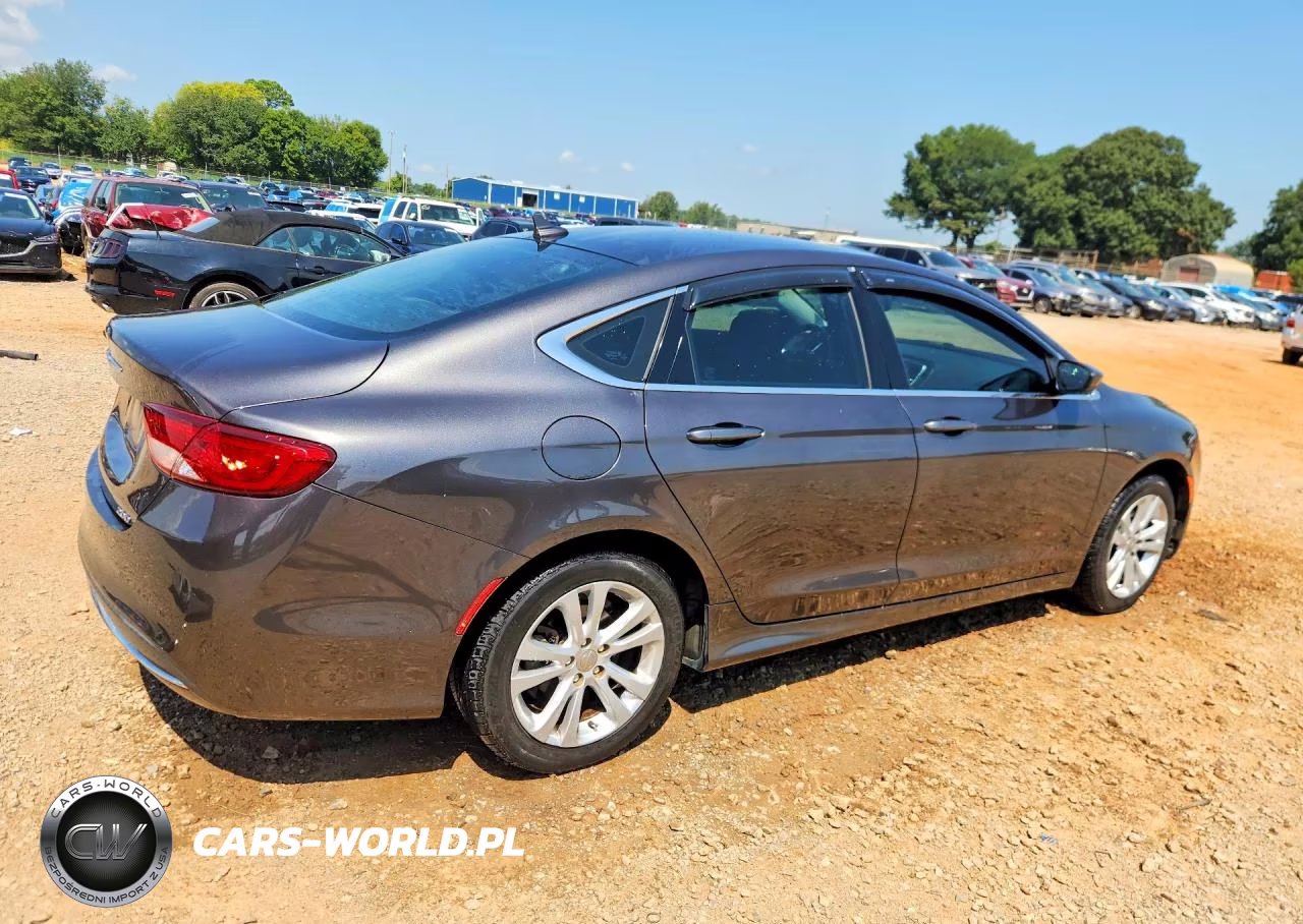 2015 Chrysler 200 Limited VIN:1C3CCCAB5FN751956 - 3