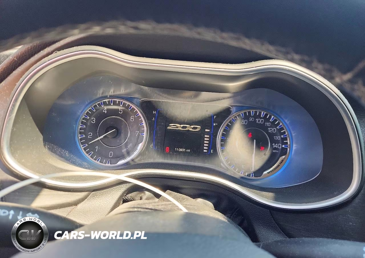 2015 Chrysler 200 Limited VIN:1C3CCCAB5FN751956 - 9
