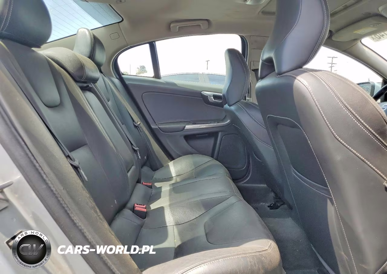 2017 Volvo S60 VIN:YV126MFL0H2438057 - 10