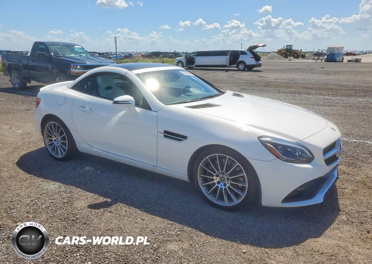 2018 Mercedes-Benz Slc 300 VIN:WDDPK3JA7JF148541 - 4