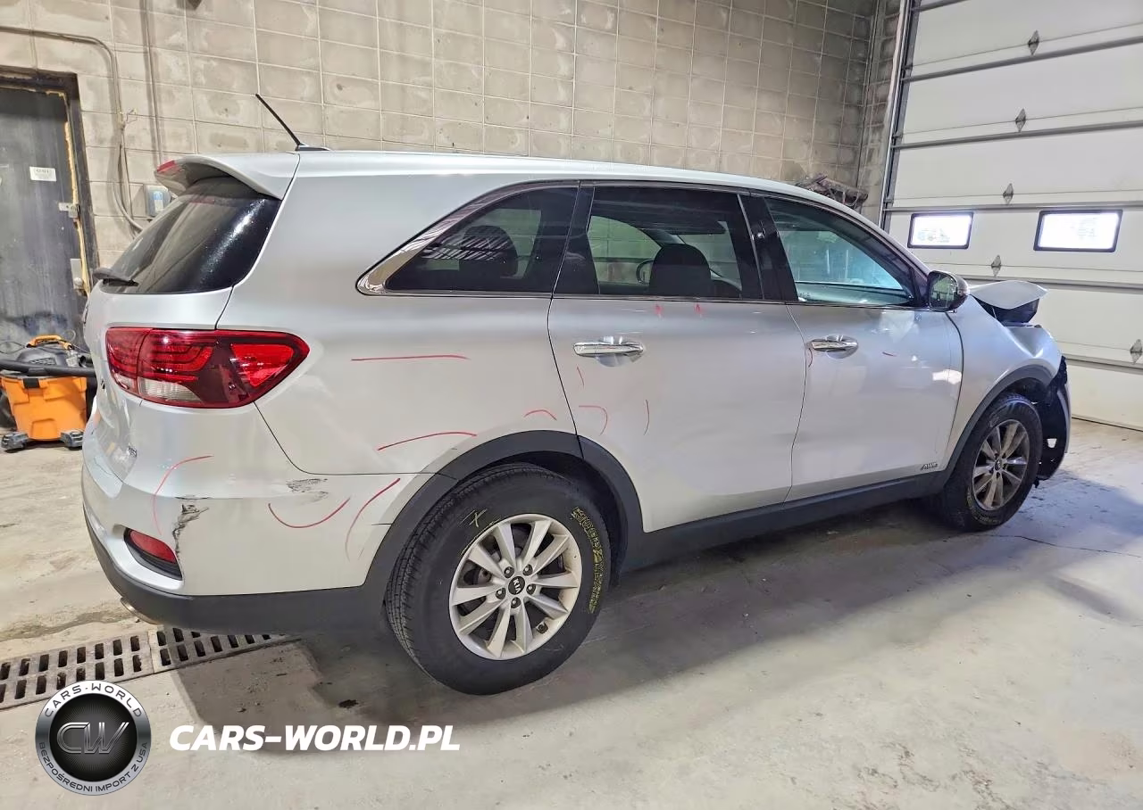 2019 Kia Sorento Lx V6 VIN:5XYPGDA51KG472846 - 3