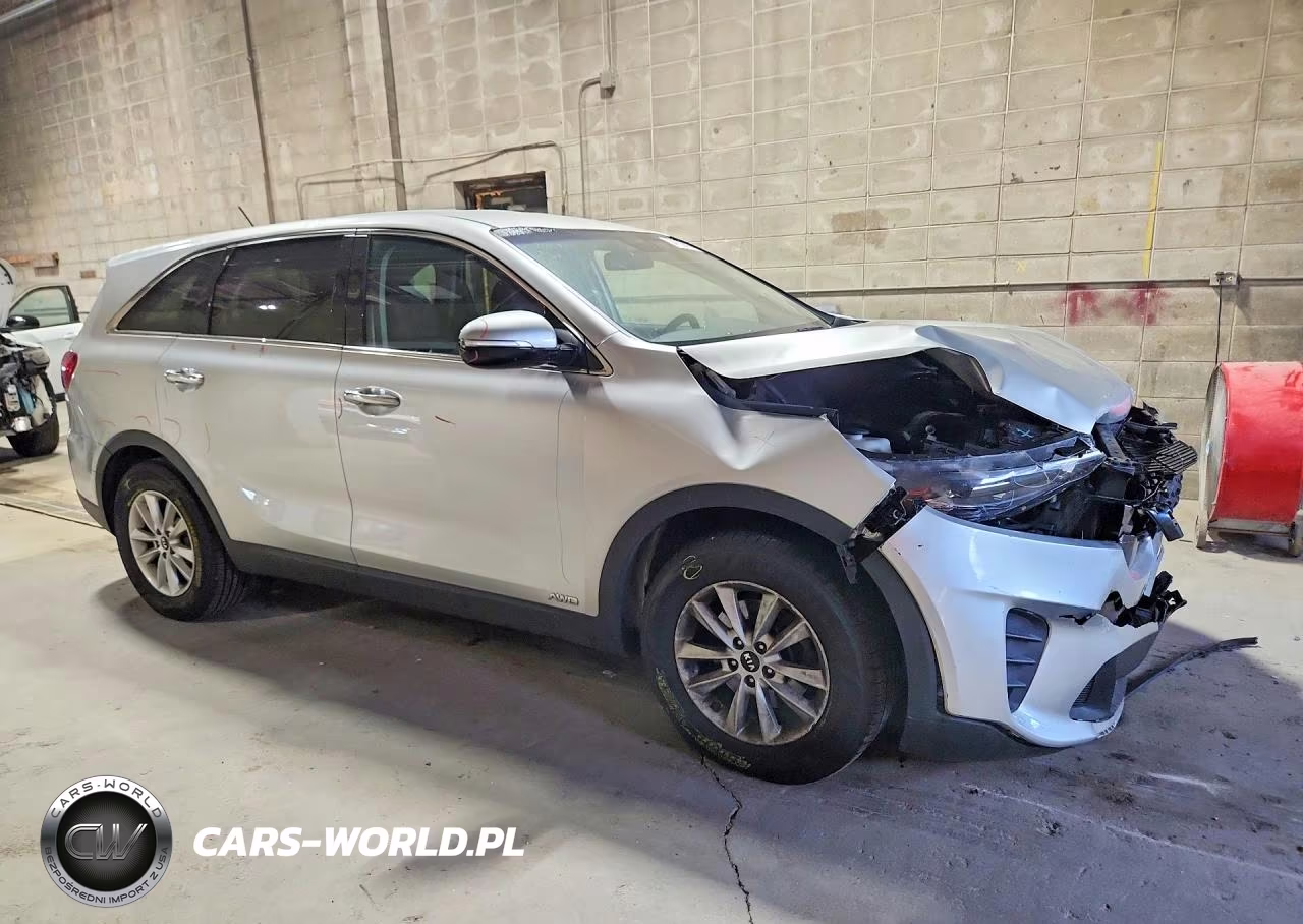 2019 Kia Sorento Lx V6 VIN:5XYPGDA51KG472846 - 4