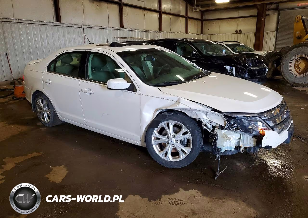 2012 Ford Fusion Se VIN:3FAHP0HG7CR102728 - 4
