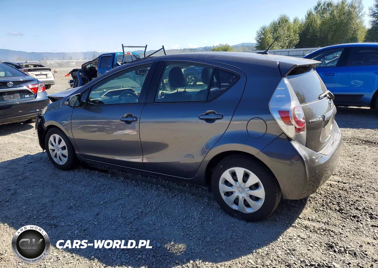 2013 Toyota Prius C Four VIN:JTDKDTB3XD1041144 - 2