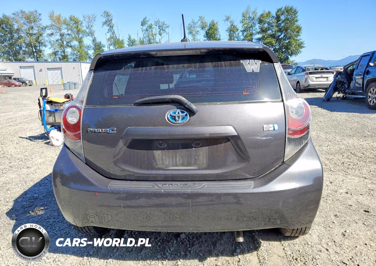 2013 Toyota Prius C Four VIN:JTDKDTB3XD1041144 - 6