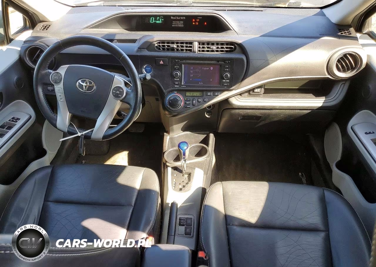 2013 Toyota Prius C Four VIN:JTDKDTB3XD1041144 - 8