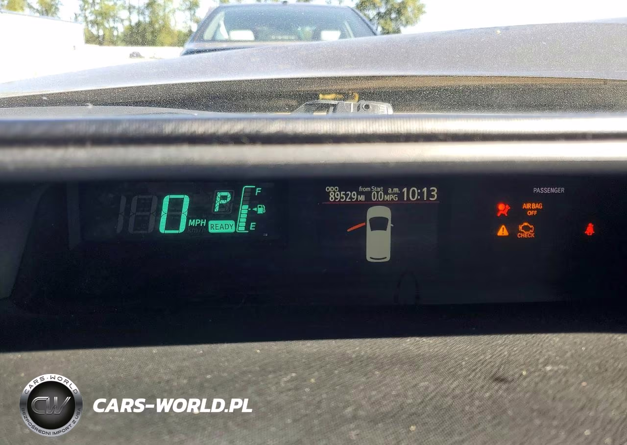 2013 Toyota Prius C Four VIN:JTDKDTB3XD1041144 - 9