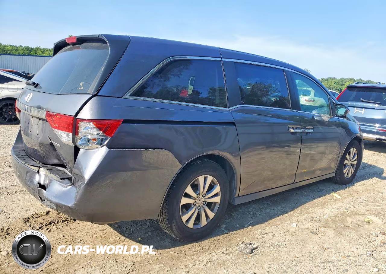 2017 Honda Odyssey Se VIN:5FNRL5H30HB004055 - 3