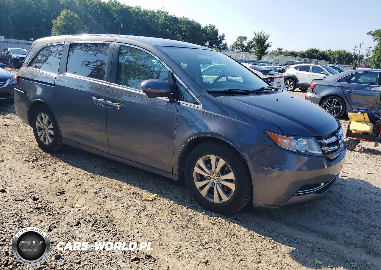 2017 Honda Odyssey Se VIN:5FNRL5H30HB004055 - 4