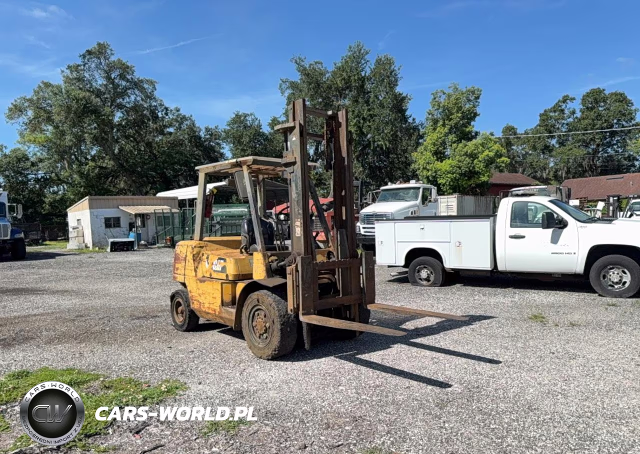 2004 Caterpillar Dp40Kl