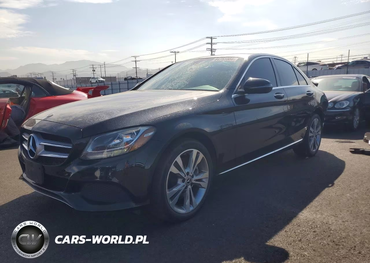 2018 Mercedes-Benz C 300 4Matic – zdjęcie 1 z 13