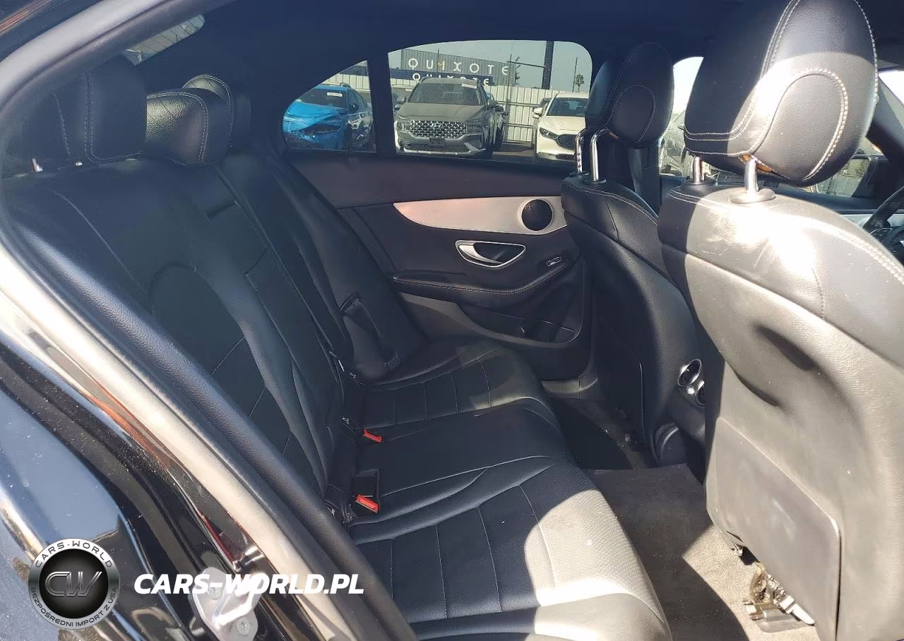 2018 Mercedes-Benz C 300 4Matic VIN:55SWF4KB7JU236256 - 10