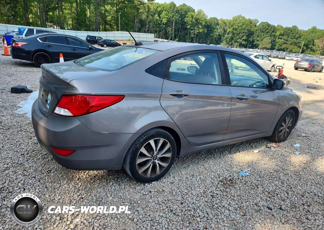 2017 Hyundai Accent Value Edition VIN:KMHCT4AE8HU361000 - 3